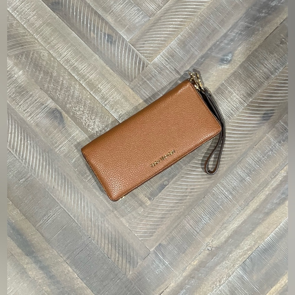 NWT Michael Kors Large Continental Wallet